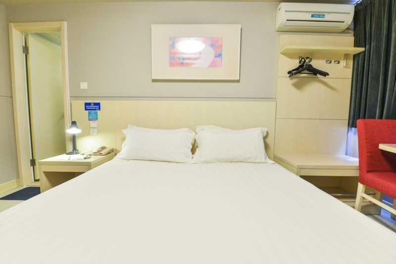 Jinjiang Inn Guilin Qixing Road Room photo